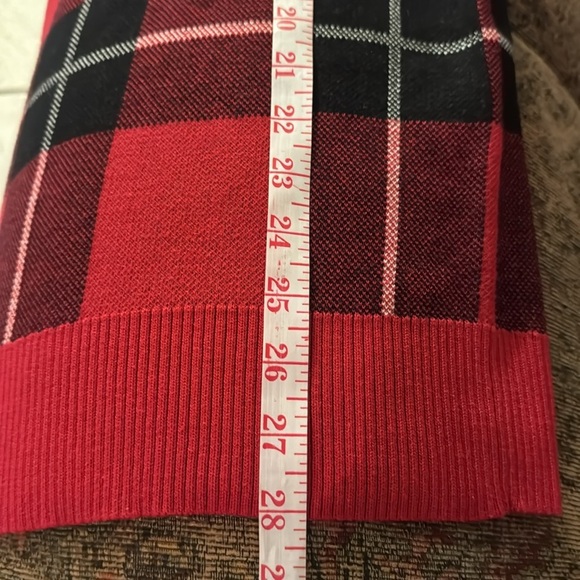TWIK MENS SWEATER RED/ BLACK AND WHITE IN EUC - Picture 9 of 10